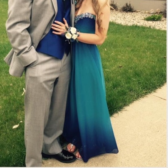 Prom Dress - Picture 1 of 4