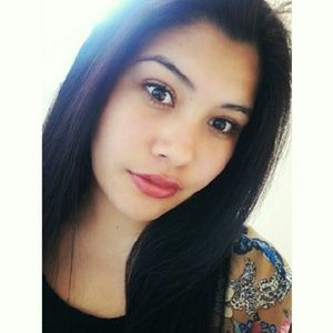 Meet your Posher, Zayra