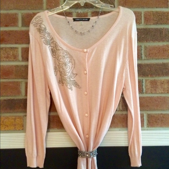🎉SALE - Vintage-inspired Cardigan - Picture 1 of 4
