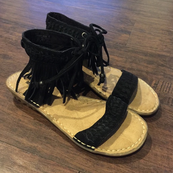 Minnetonka Shoes - New Minnetonka Fringe Sandals