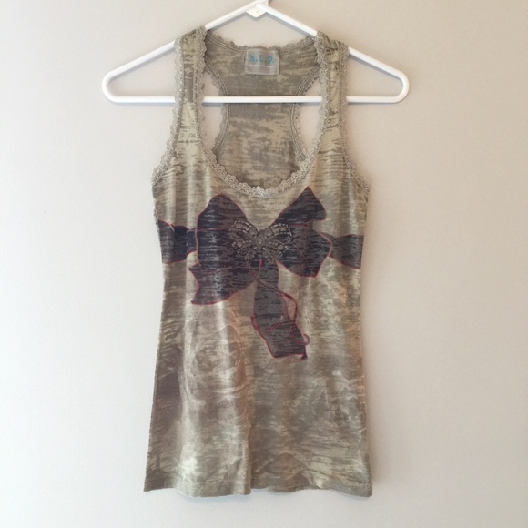 Tops - Graphic Tank with Bow Design