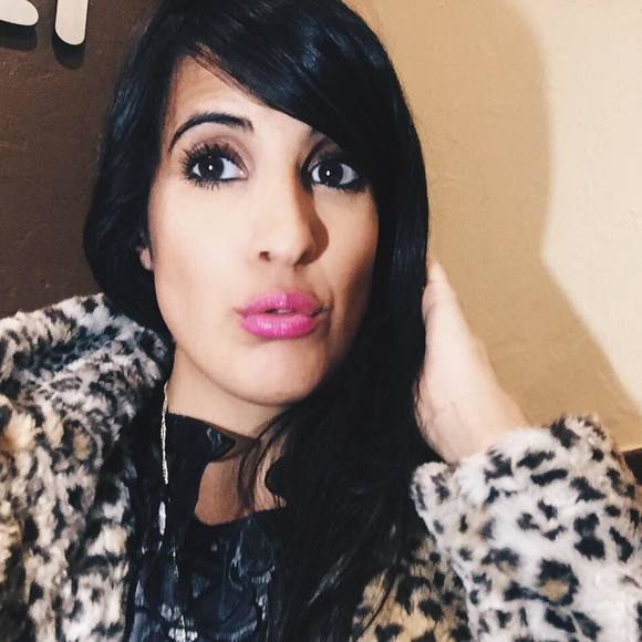 Meet your Posher, Mallory