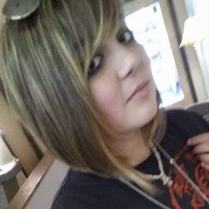 Meet your Posher, Taylor dawn