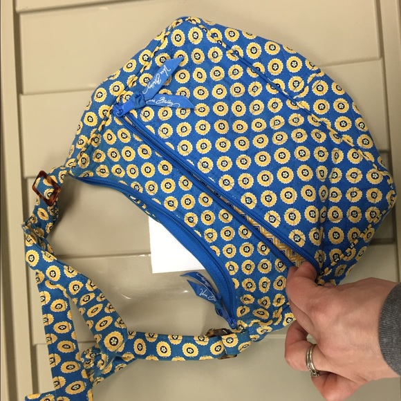 Vera Bradley purse ... The Libby - Picture 4 of 4