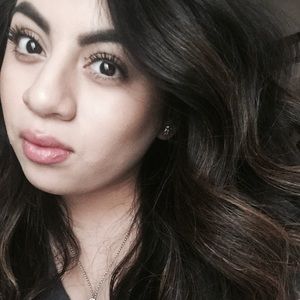 Meet your Posher, Jasmin