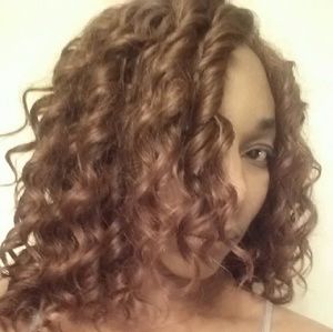 Meet your Posher, Camille