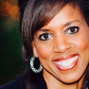 Meet your Posher, Debbie