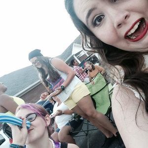 Meet your Posher, Caitie