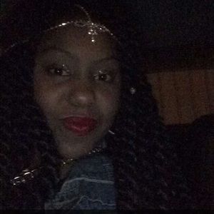 Meet your Posher, Kishia