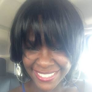 Meet your Posher, Lola