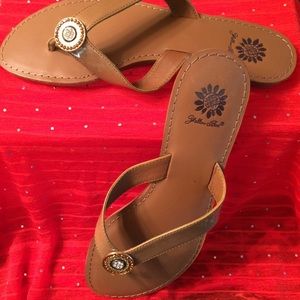 9M Yellow Box Sandals NWOB