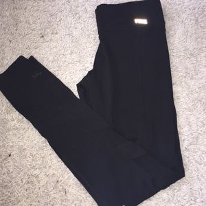 PINK Ultimate Leggings