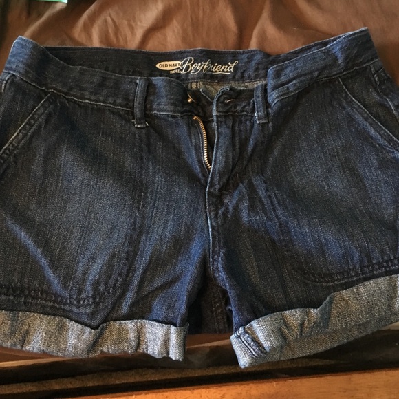 Old navy boyfriend shorts