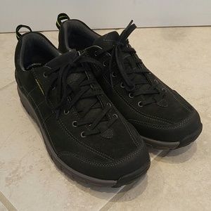 Clark's Wave Walk Waterproof Shoes