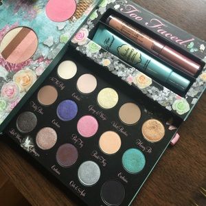 Too Faced Enchanted Glamourland Makeup Palette