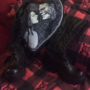90's Platform Boots