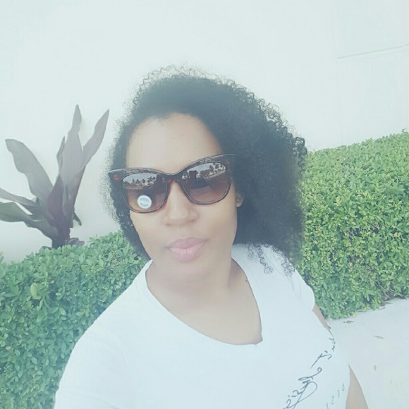 Exaggerated Cateye Sunglasses (Tortoise) - Picture 2 of 8