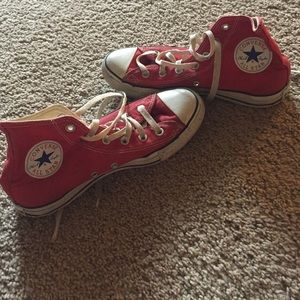 Red high top converse unisex size 6