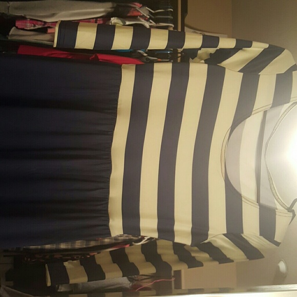 Maxi dress - Picture 2 of 2