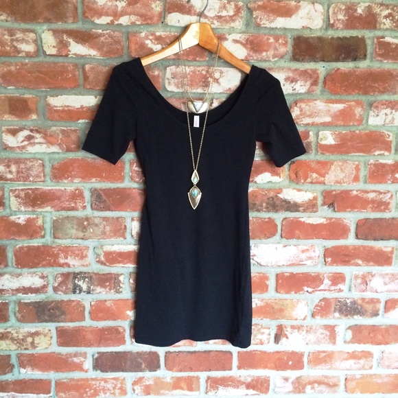 🌷SALE! LBD 💄💋 - Picture 2 of 4