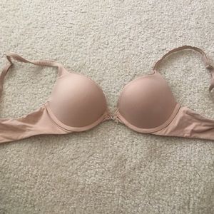 32B Victoria's Secret Push Up Bra