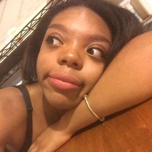 Meet your Posher, Zuri