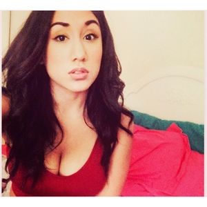 Meet your Posher, Dalia