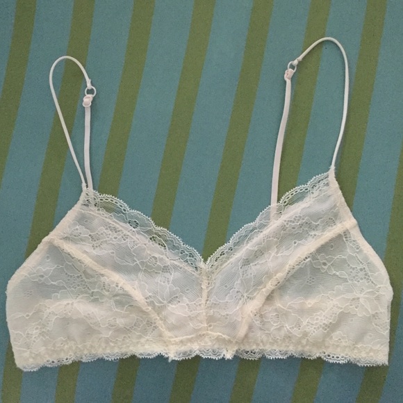 Flirty Lace Bralette🌸