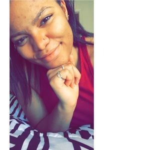 Meet your Posher, Katelyn