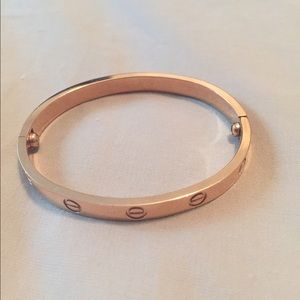 Love screw bangle Rose gold