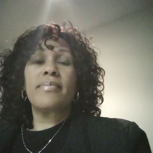 Meet your Posher, Valerie