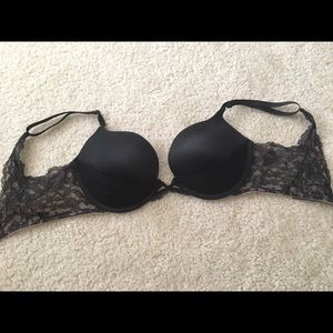 32D Victoria's Secret Push Up Bra