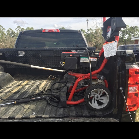 Pressure washer - Picture 1 of 1