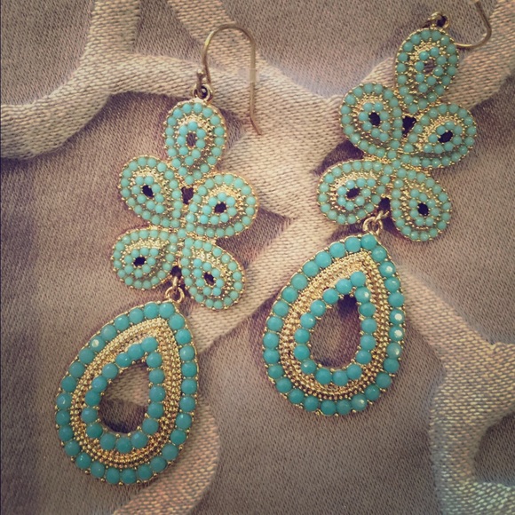 Stella & Dot Capri Chandelier Earrings