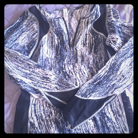 Lululemon water/sun runner