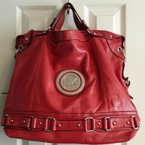 Red Fashionable Handbag