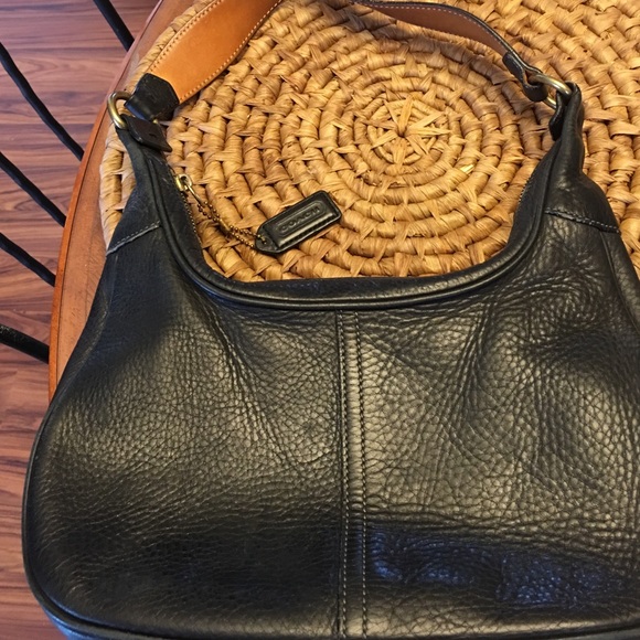 Coach leather purse medium size