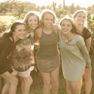 Meet your Posher, Lizzie