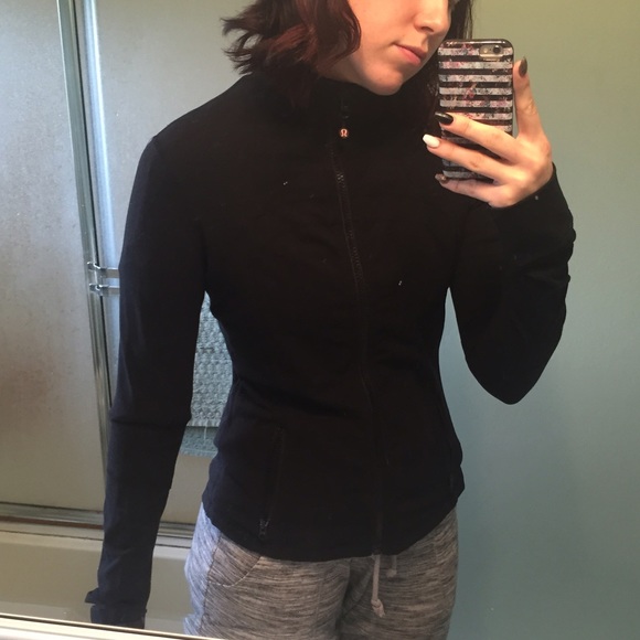 Lululemon•Black Zip up