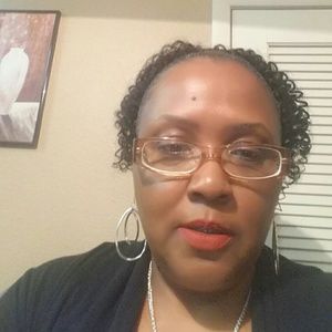 Meet your Posher, Charmaine