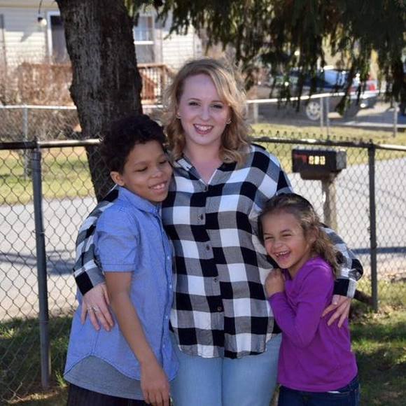 Meet your Posher, Danielle