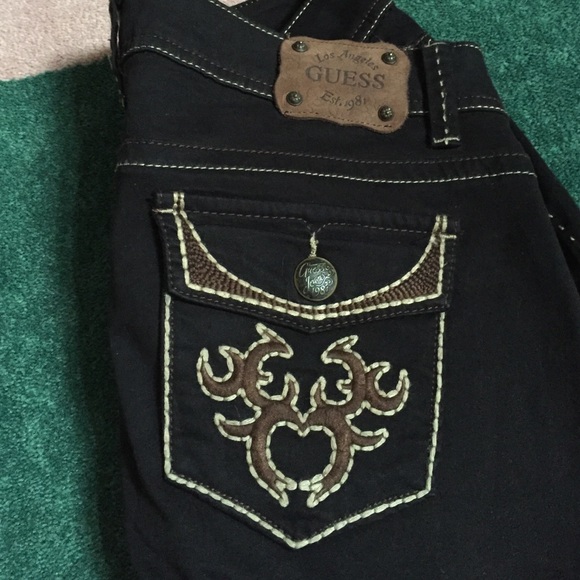 NWOT Guess jeans straight leg stretch - Picture 2 of 4