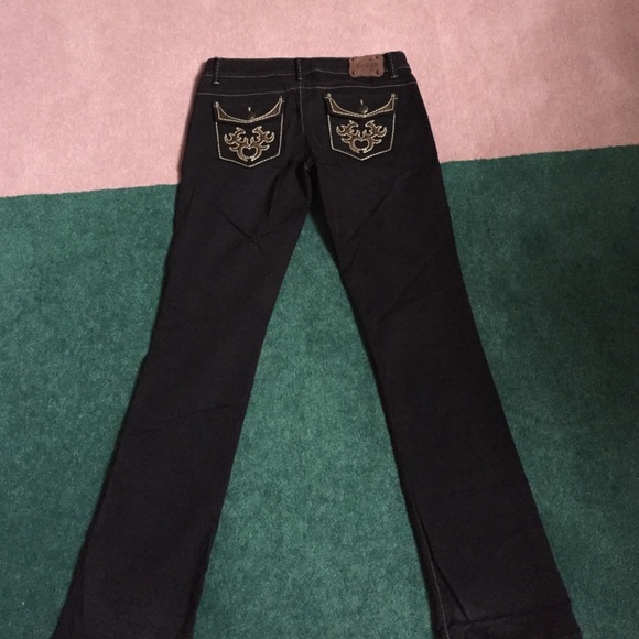 NWOT Guess jeans straight leg stretch - Picture 3 of 4