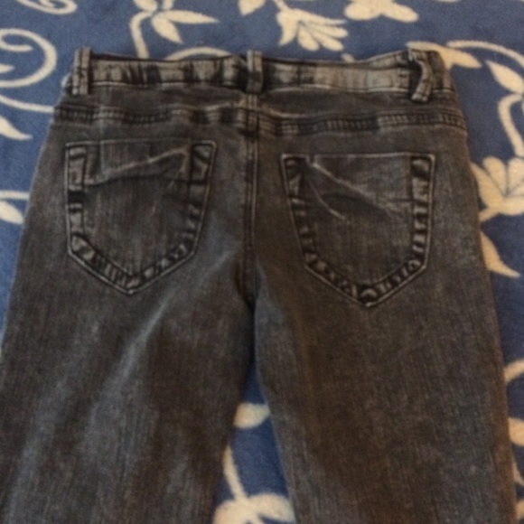 Jeans - Picture 2 of 3