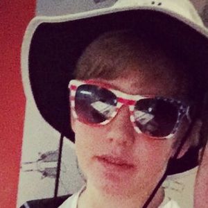 Meet your Posher, Brett