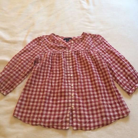 GAP red & white checkered top