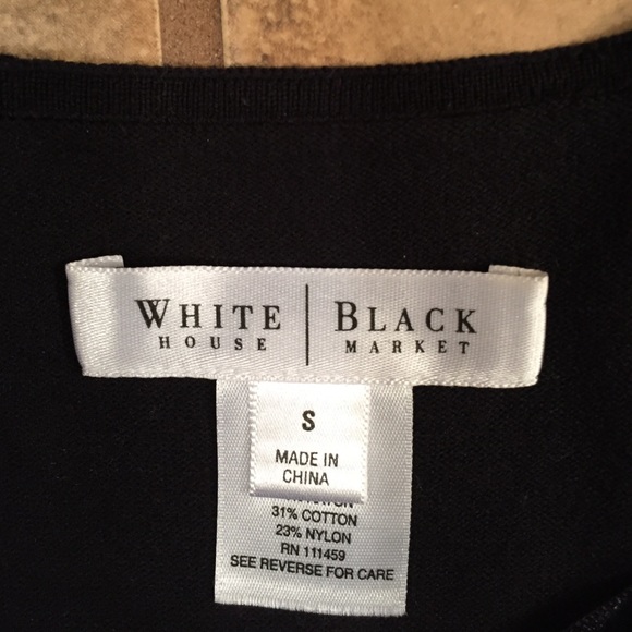 VACATION READY👙👙 WHBM TOP - Picture 3 of 4