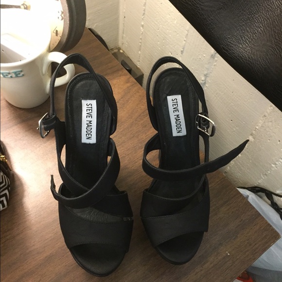Steve Madden wedges - Picture 2 of 3