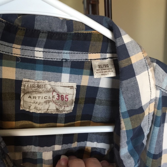 Plaid flannel long sleeve - Picture 2 of 2