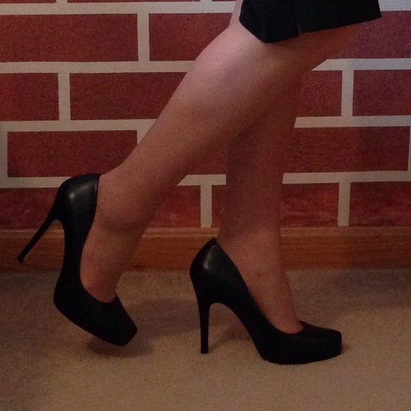 Jessica Simpson Shoes - 🎉CLOSET CLEAR OUT SALE🎉 Jessica Simpson Heels
